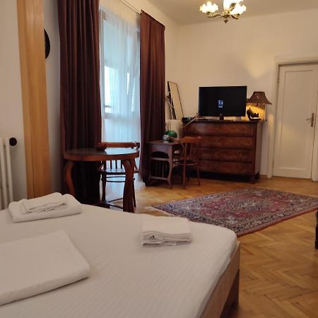 Accommodation Ateneu Palace Boekarest Buitenkant foto
