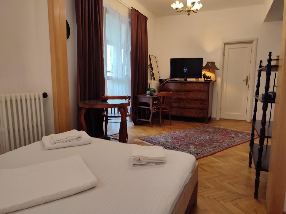 Accommodation Ateneu Palace Boekarest Buitenkant foto