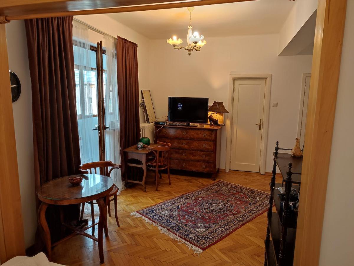 Accommodation Ateneu Palace Boekarest Buitenkant foto
